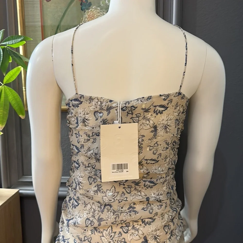 Dress - Picture 8 of 10